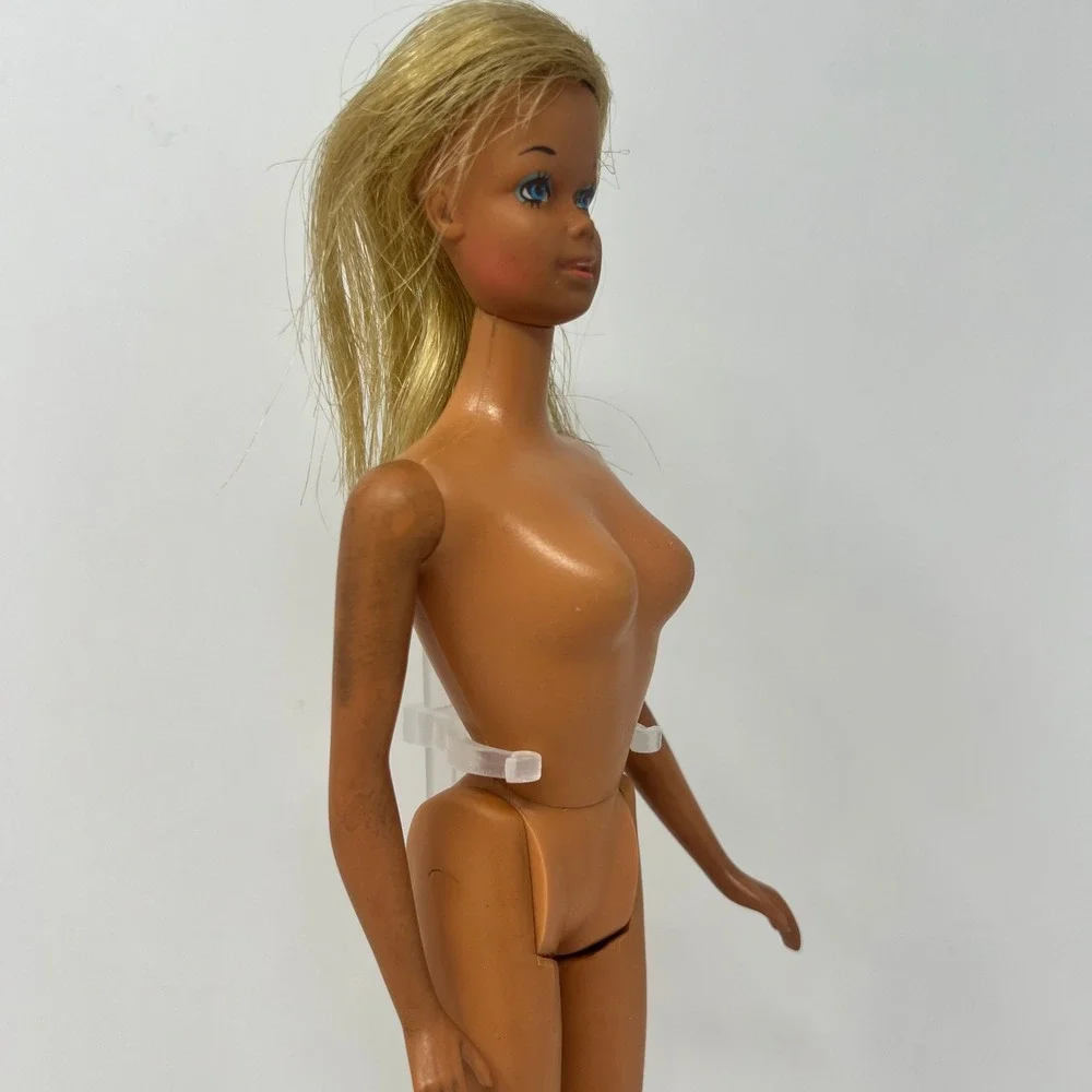 Mattel face scratches